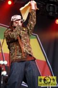 Alborosie (I) with The Sheng Yeng Clan 23. Summer Jam Festival, Fuehlinger See Koeln - Red Stage 04. Juli 2008 (8).JPG